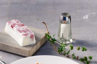 Καγιανάς με πανακότα σουτζούκι