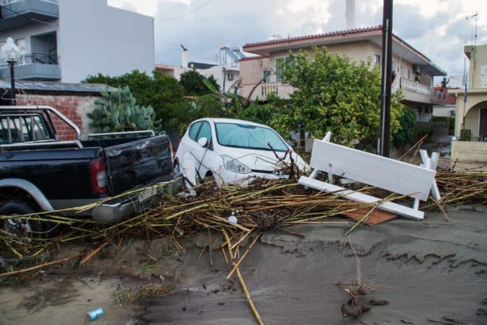 Κακοκαιρία Bora: Νέο 112 στη Ρόδο για ισχυρές καταιγίδες μέχρι αύριο το πρωί – Σε ισχύ η απαγόρευση κυκλοφορίας