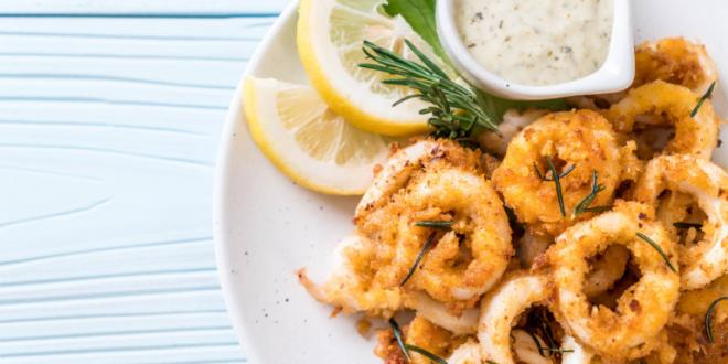 To μυστικό για τέλεια τηγανητά καλαμαράκια -Πολύ μαλακά μέσα, τραγανά απ΄ έξω