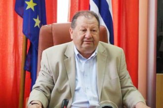 Καλογερόπουλος: Καλεί τους αρχηγούς των παρατάξεων για συνάντηση