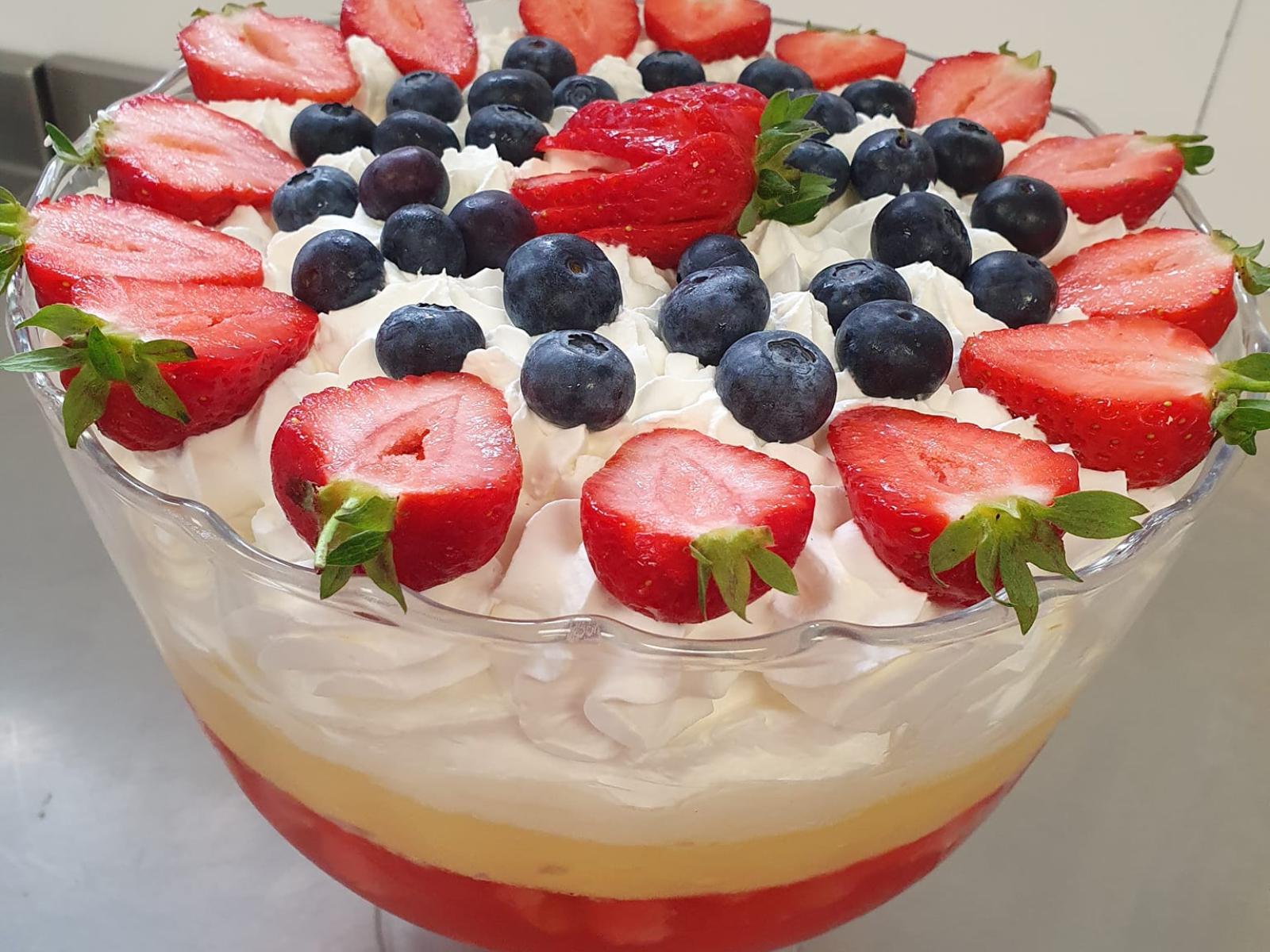 Καλοκαιρινό δροσιστικό Trifle