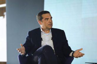 Για δεύτερη φορά με κορονοϊό ο Αλέξης Τσίπρας - Πώς είπε ότι κόλλησε ξανά