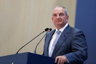 Γιατί θα έλθει στην Πάτρα ο Κώστας Καραμανλής