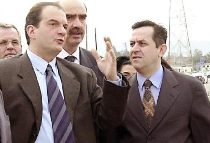 Το τηλεφώνημα του Κώστα Καραμανλή στον Νικολόπουλο - Επικοινωνία με Παυλόπουλο - Τσίπρα και Κουρουμπλή - Στο πλευρό του τις δύσκολες ώρες