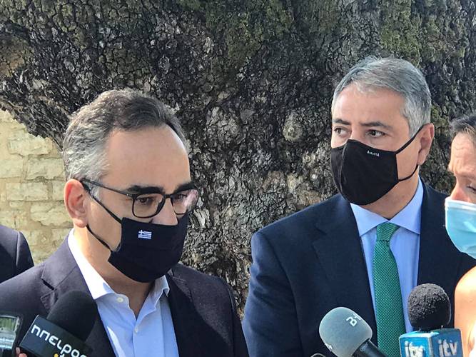Στο εκπαιδευτικό σεμινάριο για τις ΥΠΕ, ο Γιάννης Καρβέλης - Παρουσία Κοντοζαμάνη - ΦΩΤΟ