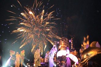 Στην τελική ευθεία το Πατρινό Καρναβάλι - Ελληνική οπερέτα, μπουρμπούλια, ζωγράφοι και παρελάσεις