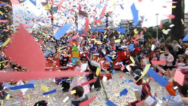 Πάτρα: Σε Ζαβλάνι και Γηροκομειό το Σαββατοκύριακο η Καρναβαλούπολη