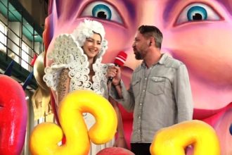 Πατρινό Καρναβάλι 2024: Θα παρελάσουν πάνω από 50.000 άτομα - Κλέβει τις εντυπώσεις η Βασίλισσα! (ΒΙΝΤΕΟ)