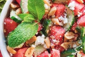 Χωριάτικη με καρπούζι, «πειραγμένη»