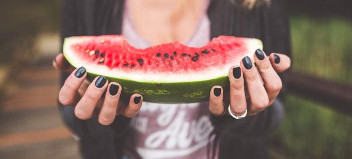 Τα 10 εκπληκτικά οφέλη του καρπουζιού - Σε κρατά νέα, αδύνατη και υγιή