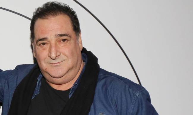 Ο Γιάννης Μπαγουλής από τον Ριόλο Αχαΐας υπογράφει τους στίχους σε νέο τραγούδι του Βασίλη Καρρά!