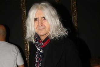 Με ποιο κόμμα κατεβαίνει στις ευρωεκλογές ο Νίκος Καρβέλας