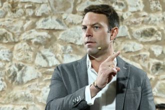Κασσελάκης: Καλεί σε κατάθεση προτάσεων για το λογότυπο για το Κίνημα Δημοκρατίας