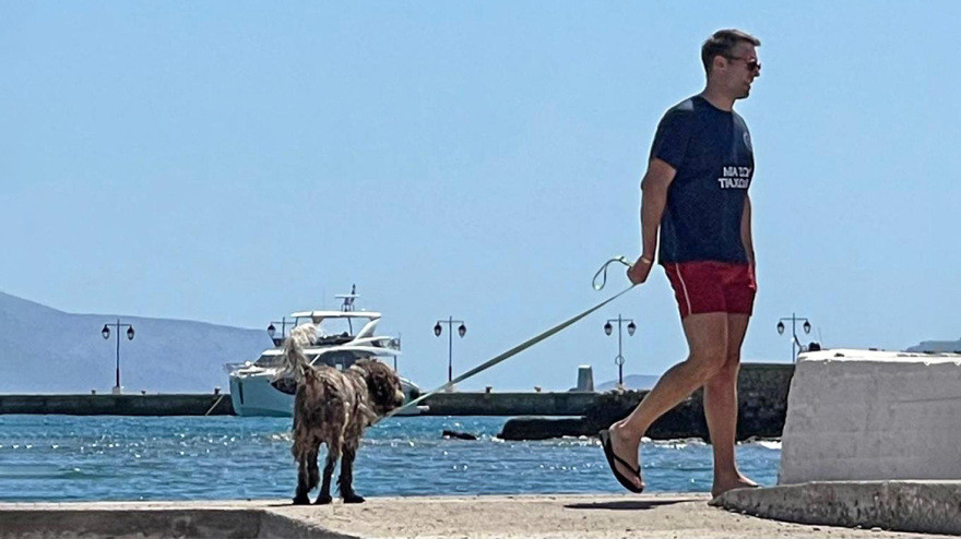 Χαλαρό σαββατοκύριακο στις Σπέτσες για τον Στέφανο Κασσελάκη