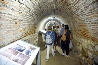 Ανοιχτό το ιστορικό καταφύγιο στην Πάτρα