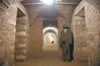 Ανοιχτό το ιστορικό καταφύγιο της Πάτρας το Σαββατοκύριακο