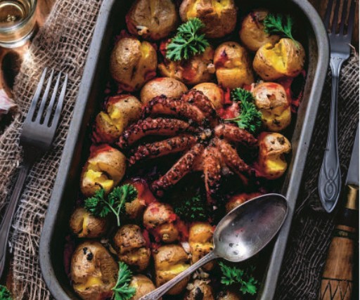 Χταπόδι στον φούρνο με πατάτες