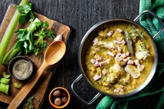 Συνταγή για αχνιστό χοιρινό με σέλινο!