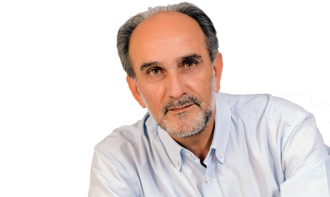 Απόστολος Κατσιφάρας: Εύχομαι από καρδιάς τα καλύτερα