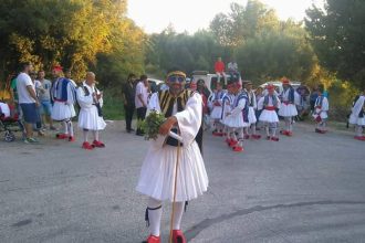 Μετά τον θρησκευτικό έκαναν και τον βλάχικο γάμο τους! ΔΕΙΤΕ ΦΩΤΟΓΡΑΦΙΕΣ