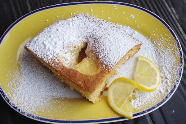 Κέικ με κρέμα λεμόνι