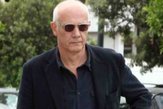 "Επίθεση" Κιμούλη σε Αμβρόσιο: "Ακόμα γελάμε Θανάση..."