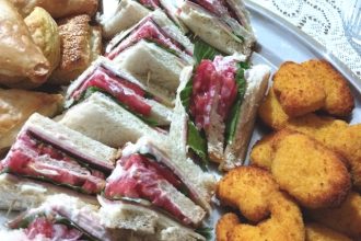 Κλαμπ σάντουιτς με μορταδέλα