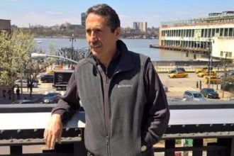 Ο αδιόρθωτος κ. Ηλίας Γρηγόρης που κατέχει τα "γαλλικά" όσο κανείς