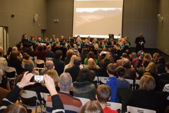 Μελωδικές δράσεις από τη Χορωδία της Κοινο_Τοπίας στην κοπή της πίτας Συλλόγου Ευρυτάνων και Συλλόγου Δροσιάς Τριταίας οι "ΓΙΑΝΝΙΑΔΕΣ"