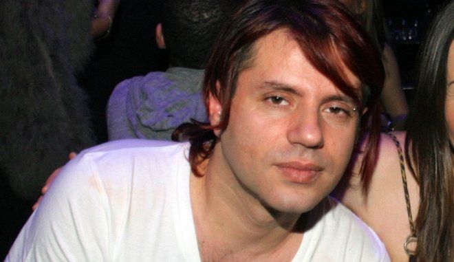 Ο τραγουδιστής Δημήτρης Κοργιαλάς υποψήφιος σύμβουλος στη Ναύπακτο