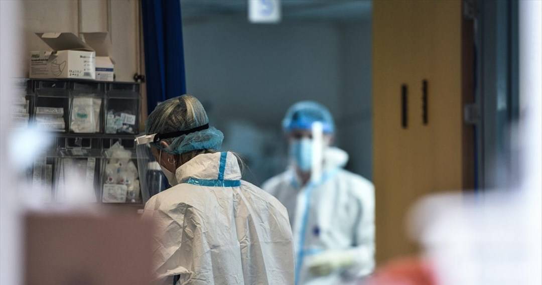 Σε έξαρση ο κορονοϊός- Γιαννάκος (ΠΟΕΔΗΝ): «Από το Αγρίνιο στα Ιωάννινα ασθενείς για αντιική αγωγή»