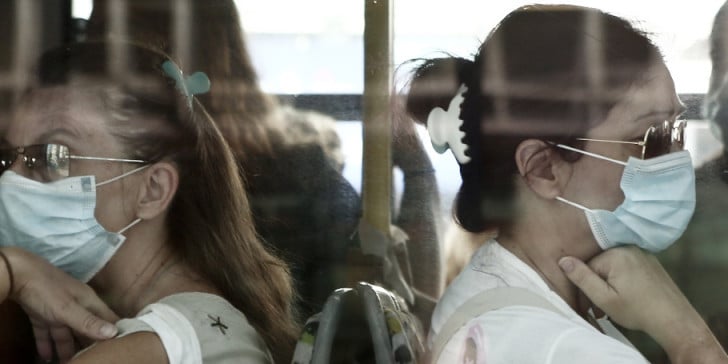 Οι μεσήλικες γυναίκες κινδυνεύουν περισσότερο από μακρόχρονη Covid-19