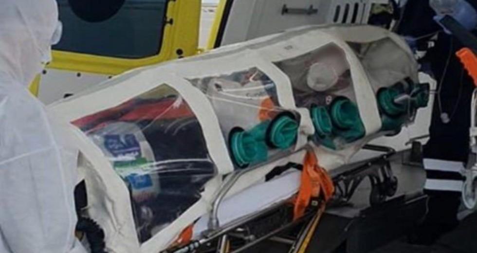 Πάτρα: Αεροδιακομιδή γυναίκας με ειδική κάψουλα - Νοσεί από κορονοϊό με βαριά συμπτώματα