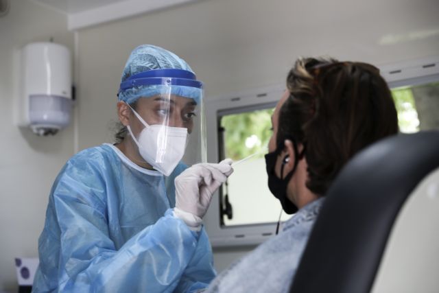 Κορονoϊός: Κυριακή με 3.682 κρούσματα - Πόσα εντοπίζονται στην Αχαΐα