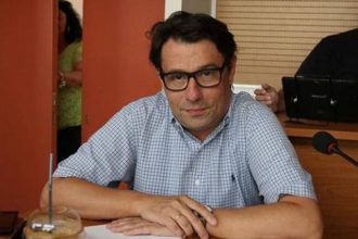 Δημήτρης Κωστακιώτης: Ακολουθεί μη πολιτική διαφήμιση..."Απόψε ξεσκουριάζουμε"