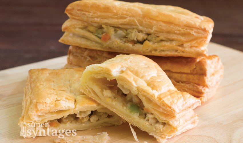 Η πιο νόστιμη κοτόπιτα με γραβιέρα