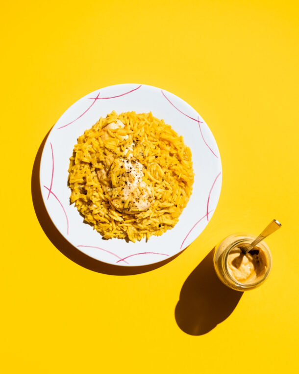 Κοτόπουλο λεμονάτο με ρύζι, στη γάστρα