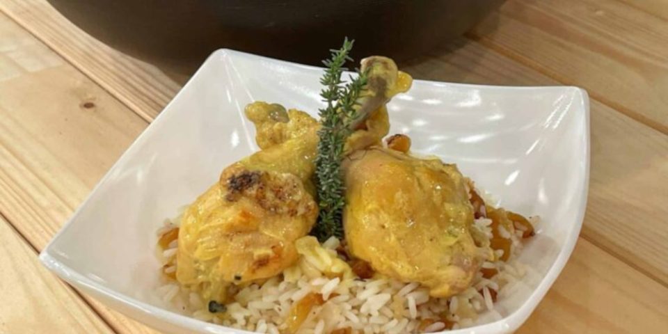 Κοτόπουλο με θυμάρι, μέλι και σάλτσα μουστάρδας