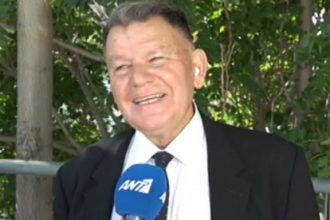 Αλέξης Κούγιας: «Ο Στέφανος Κασσελάκης είναι νούμερο! Είναι ο σύζυγος ή η σύζυγος;»