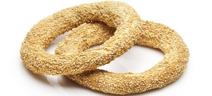 Το κουλούρι Θεσσαλονίκης του Ακη Πετρετζίκη είναι το καλύτερο - Και έχουμε τη συνταγή