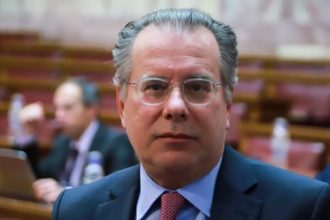 Γιώργος Κουμουτσάκος: «Περιμένουμε το ντέρμπι οι Παναθηναϊκοί – Αγαπάμε και ΑΕΚ βέβαια»