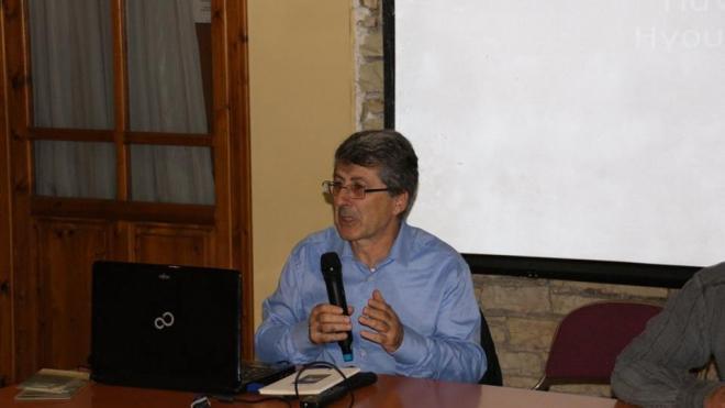 Αντιπολίτευση χτισμένη στην άμμο