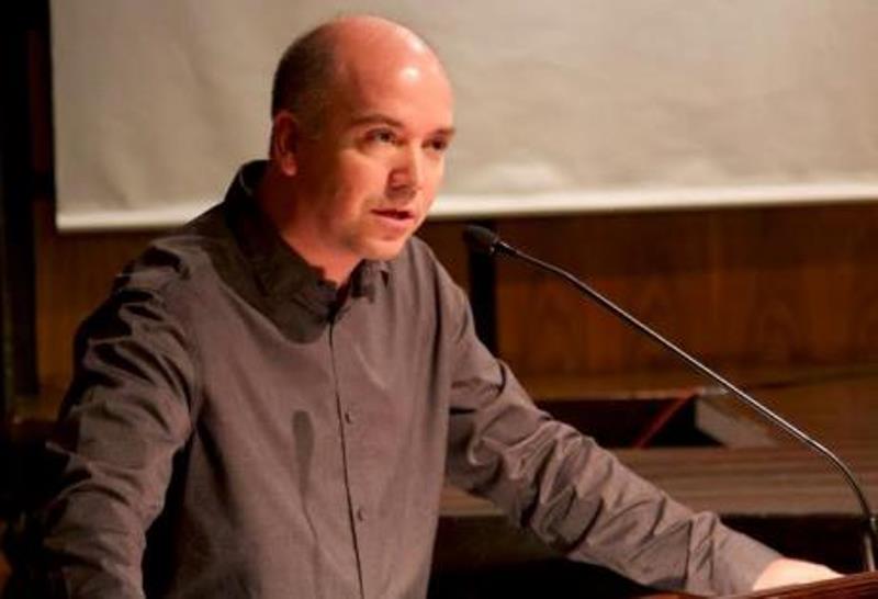 "Τους ξεσκίζει ο Αμβρόσιος"