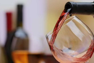 Τα κρασιά της Αχαΐας και της Ηλείας ξεκινούν το ταξίδι τους στην Ασία