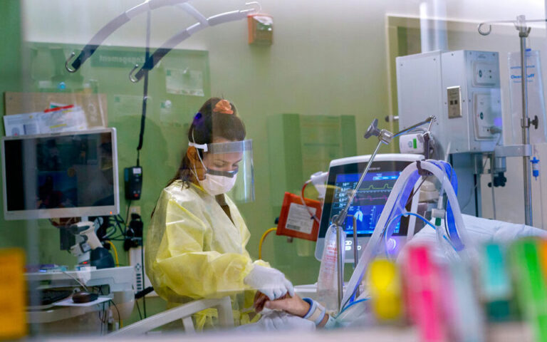 Κορονοϊός: 8.214 νέα κρούσματα - Χαμηλά η Αχαΐα