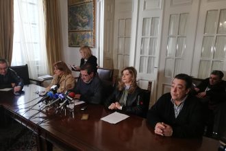 Πατρινό Καρναβάλι 2020: Αντιδράσεις των πληρωμάτων - Τί απαντά ο δήμαρχος στα γκρουπ που θέλουν να παρελάσουν