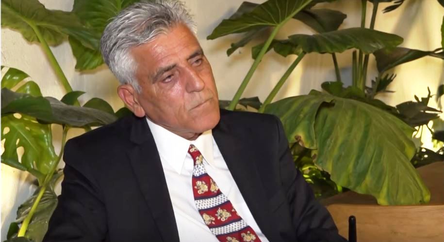 Πέτρος Ξεκούκης: Το παιδί πρέπει να πει μαμά και μπαμπά