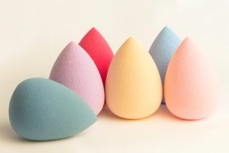 Πως να καθαρίσεις το σφουγγαράκι του μέικ απ με τον πιο αποτελεσματικό τρόπο
