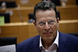 Δύσκολη αλλά ελπιδοφόρα η επόμενη ημέρα της οικονομίας