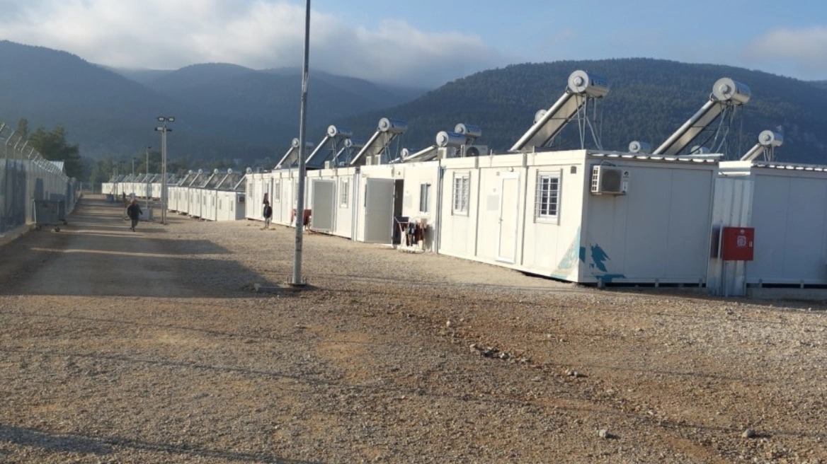 Έκαψαν, μαστίγωσαν και βίασαν 16χρονο στη δομή της Μαλακάσας!